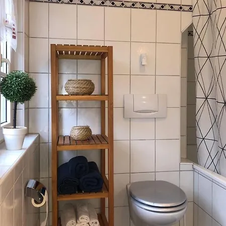 Holiday home Haus-kranichduene *