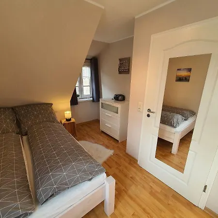 Holiday home Haus-kranichduene