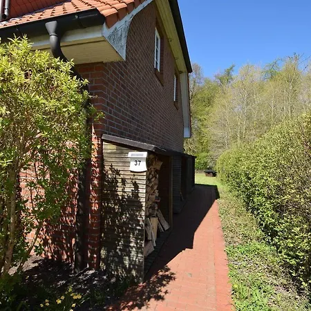 Haus-kranichduene Holiday home