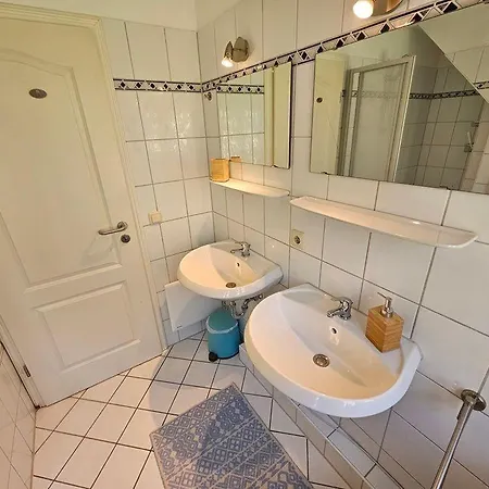 Haus-kranichduene Holiday home