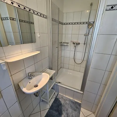 Holiday home Haus-kranichduene *