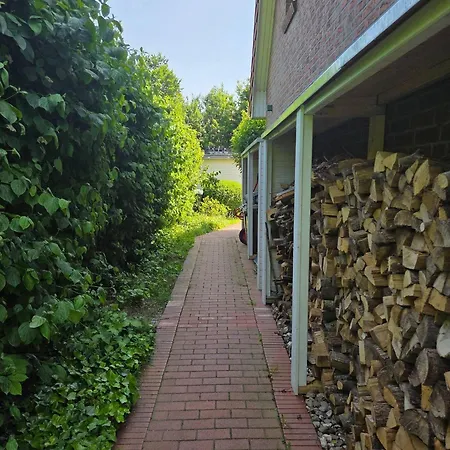Haus-kranichduene Hohwacht