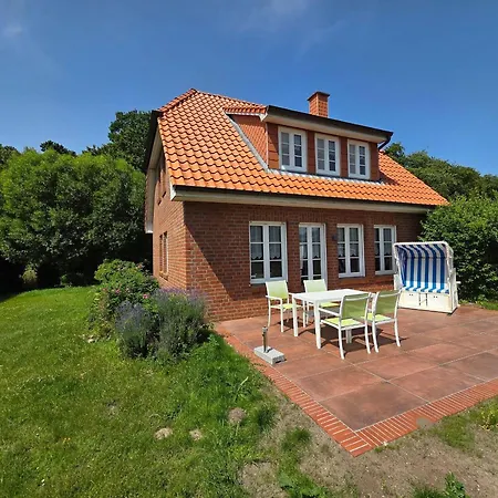Holiday home Haus-kranichduene Hohwacht